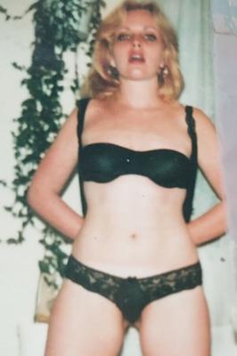 Célèbres prostituées britanniques et mannequin de bondage Blondie