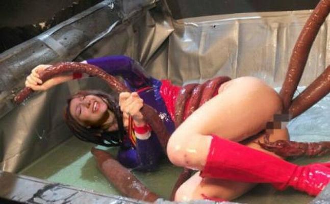 Melissa Benoist as Supergirl peril tentacles bondage