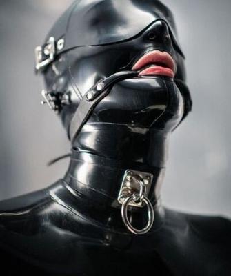 Latexmasken