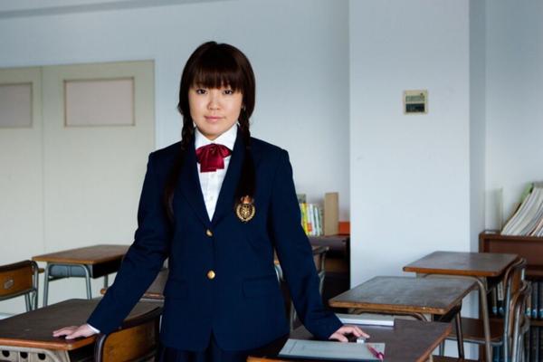 Delicioso uniforme de colegiala Shibari