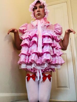 I�m a pathetic mincing prissy sissy faggot!