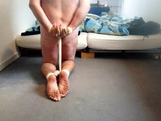 Holger Selfbondage 2