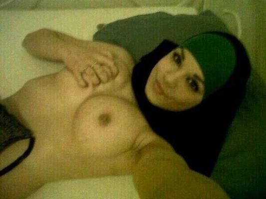 Arabischer Hijabi