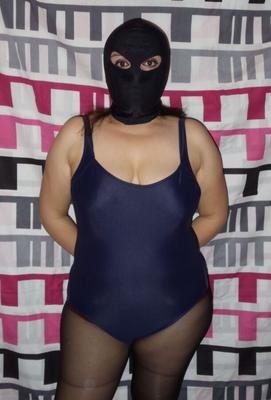 Bbw in black mask