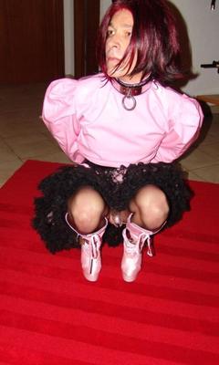 Slavinia Maid em rosa