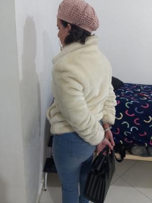 Esposa algemada após sessão de massagem