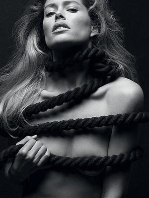 Is Doutzen Kroes into bondage?