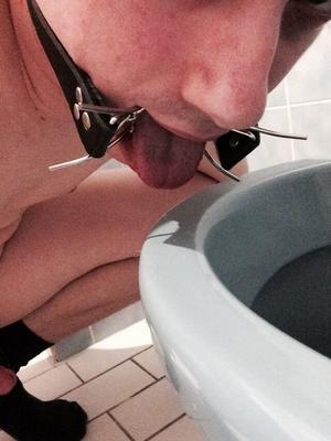 Young teen slut boy licks toilet