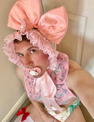 Diapered sissy humiliation and exposure!