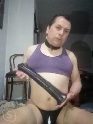 Jogando e montando meu vibrador de caballo